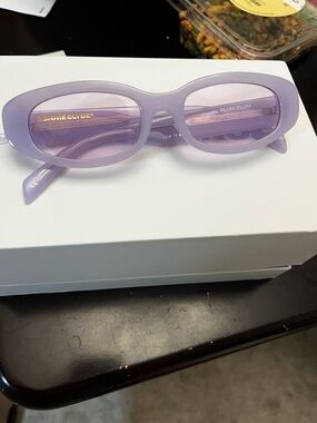 Plum Oval Sunglasses - Lavender Frame